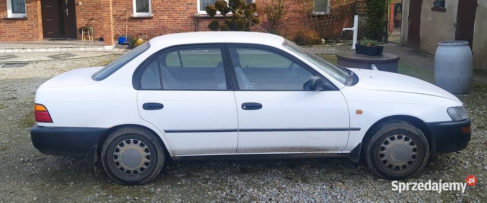 TOYOTA COROLLA E10 SEDAN 14XLI 88 1992 r Kalisz sprzedam