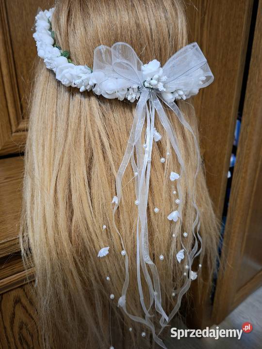 Wianek komunijny śnieżnobiały sprzedam