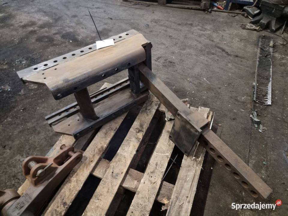 SZYNA ZACZEP DEUTZ FAHR AGROTRON K 410 Pozostałe Pozostałe