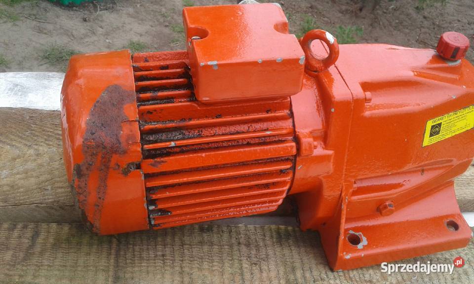 Silnik z przekładnią motoreduktor 40 x 1 087 kw Namysłów