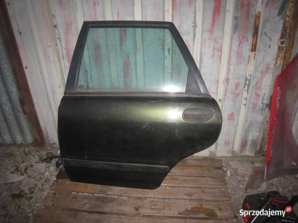 Drzwi tylne lewe lewy tył Volvo v40 I 9604 Rok produkcji 2003 Kraków