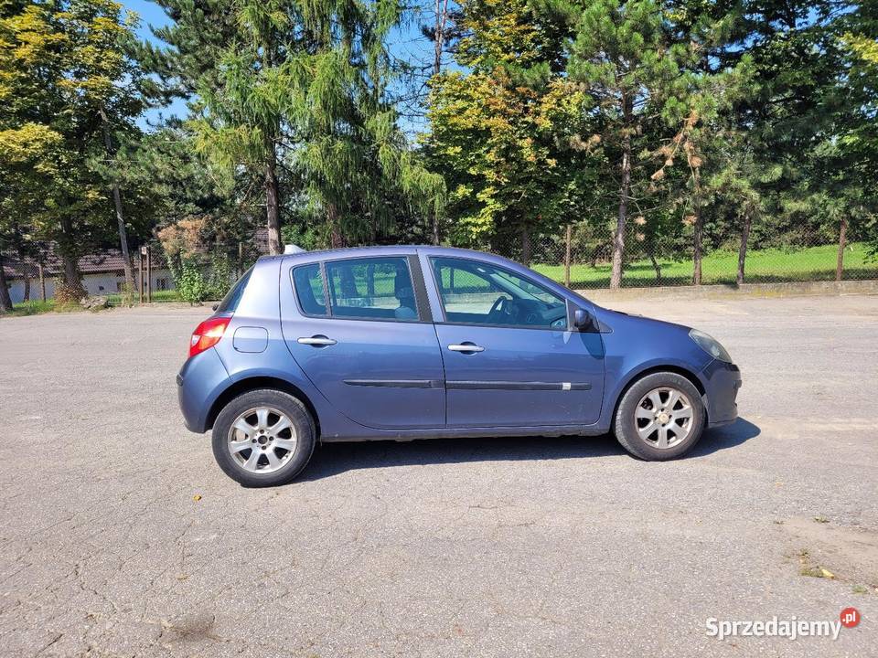 Clio III 12 16V 75 szyberdach klimatyzacja światła przeciwmgielne Kraków