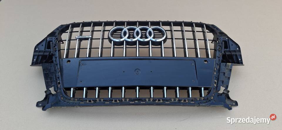 AUDI Q3 8U SLINE GRILL ATRAPA CHŁODNICY EMBLEMAT Atrapy Bieleń