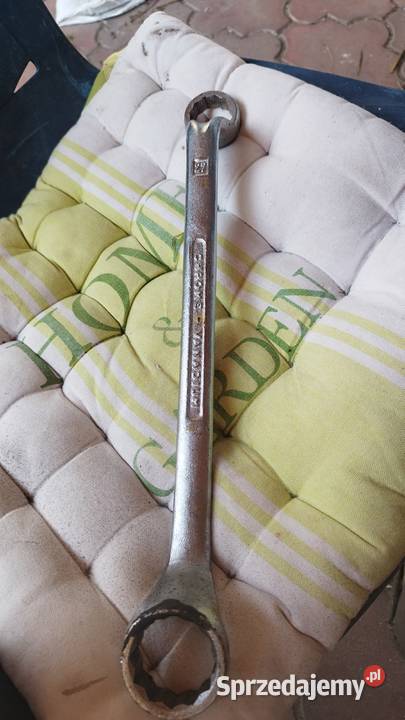 Klucz oczkowy wygiety Słubice