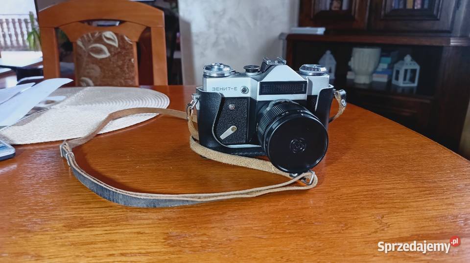 Aparat fotograficzny ZENIT E śląskie Międzybrodzie Bialskie