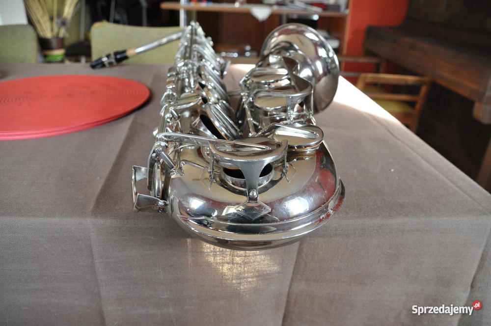 Saksofon tenorowy z ustnikiem Ruda Śląska