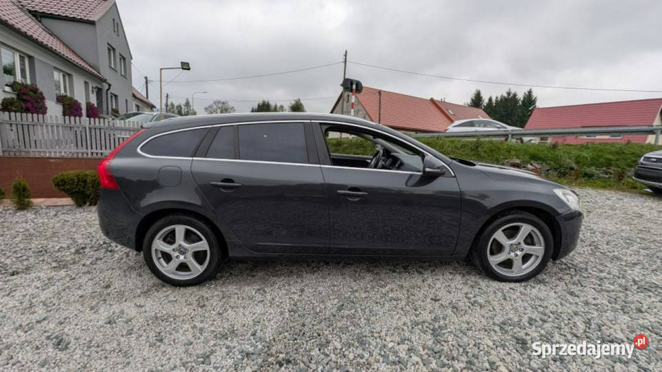 Volvo V60 16 diesel 114 CITY SAFETY Nowy Rozrząd elektrycznie ustawiane fotele dolnośląskie Kamienna Góra