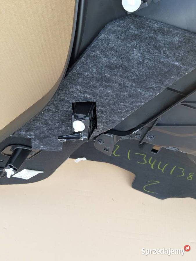 MERCEDES GLE W167 TAPICERKA BAGAŻNIKA BOCZEK L Trzciel