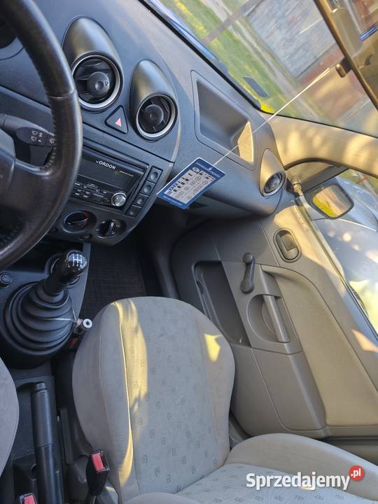 Sprzedam samochód osobowy marki Ford Fiesta Bydgoszcz