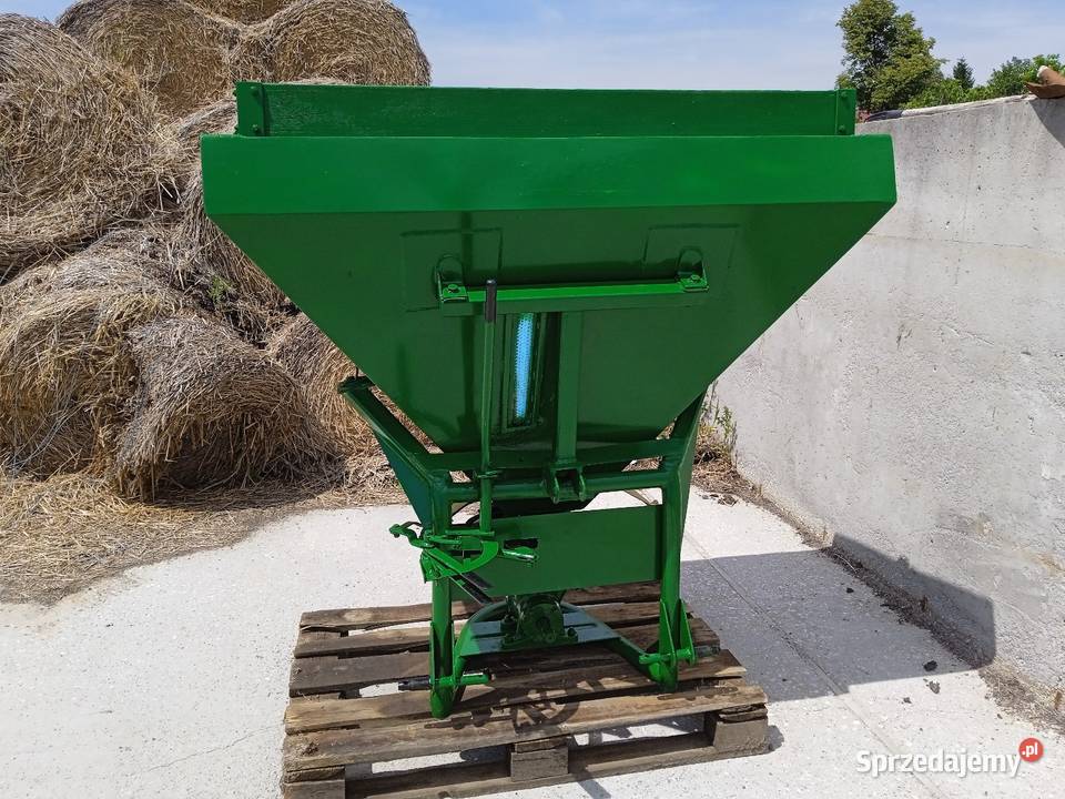 Rozsiewacz nawozu nieuszkodzony