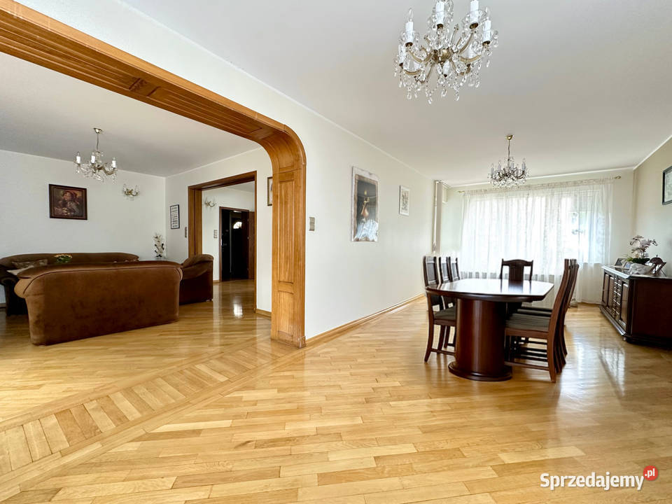 Dom remoncie z warsztatem przestrzeń do życia i 874m2 Poznań