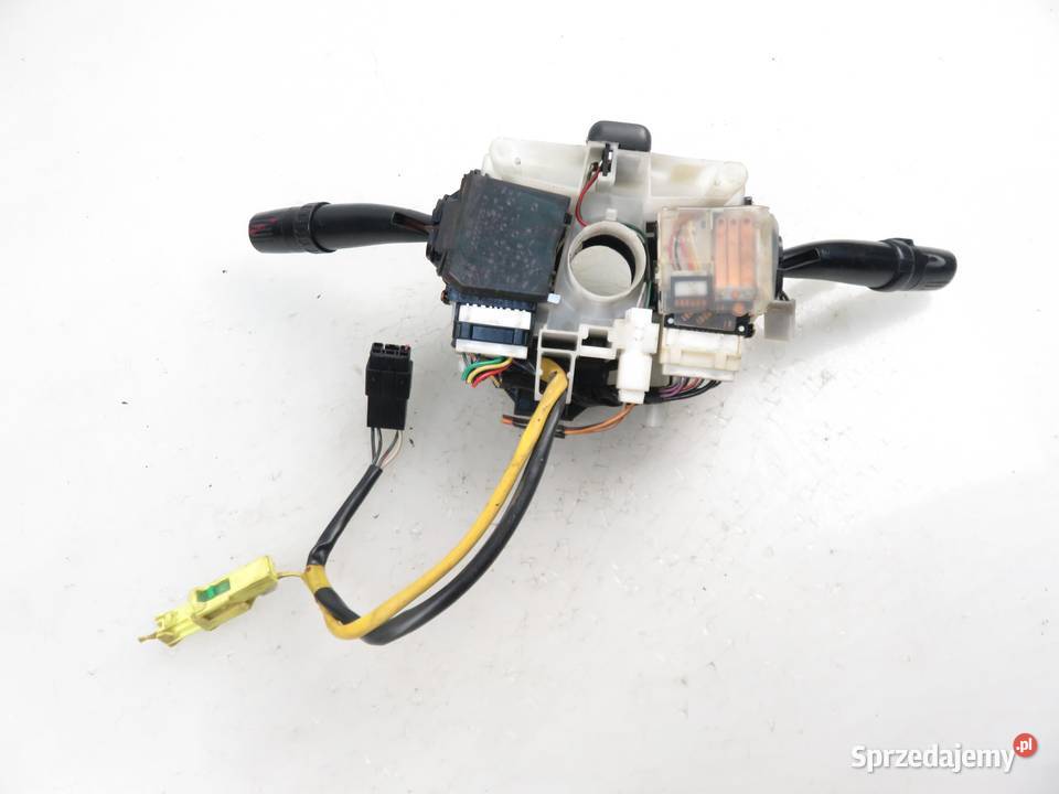 PRZEŁĄCZNIK ZESPOLONY IMPREZA II GG 83111FE27 osobowe małopolskie