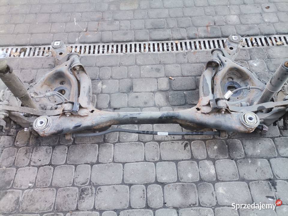 BELKA OŚ ZAWIESZENIA TYŁ AUDI A6 C6 KOMBI osobowe Nowy Sącz