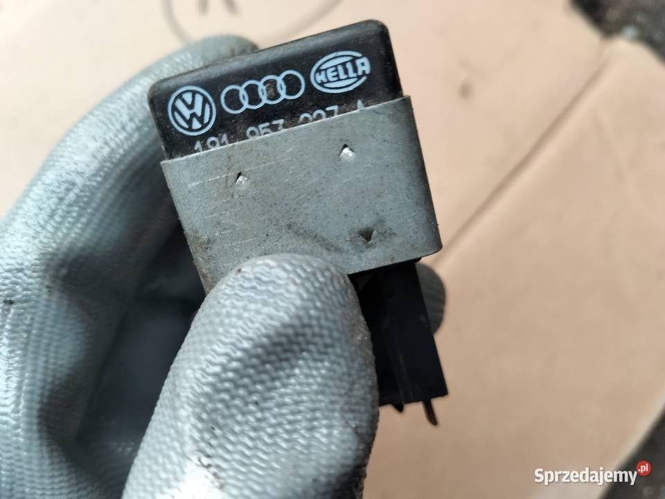 PRZEKAŹNIK SKOSA AUDI 21 191953227A Kamień-Kolonia