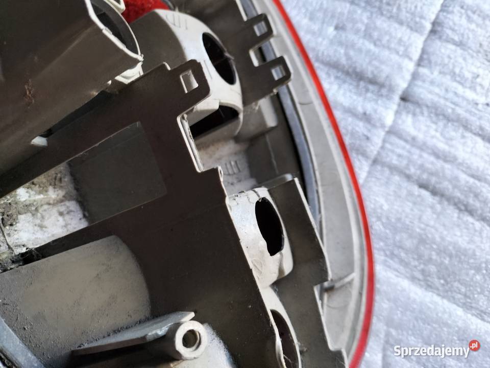 CORSA B LAMPA TYŁ PRAWA Prawe Kamień-Kolonia