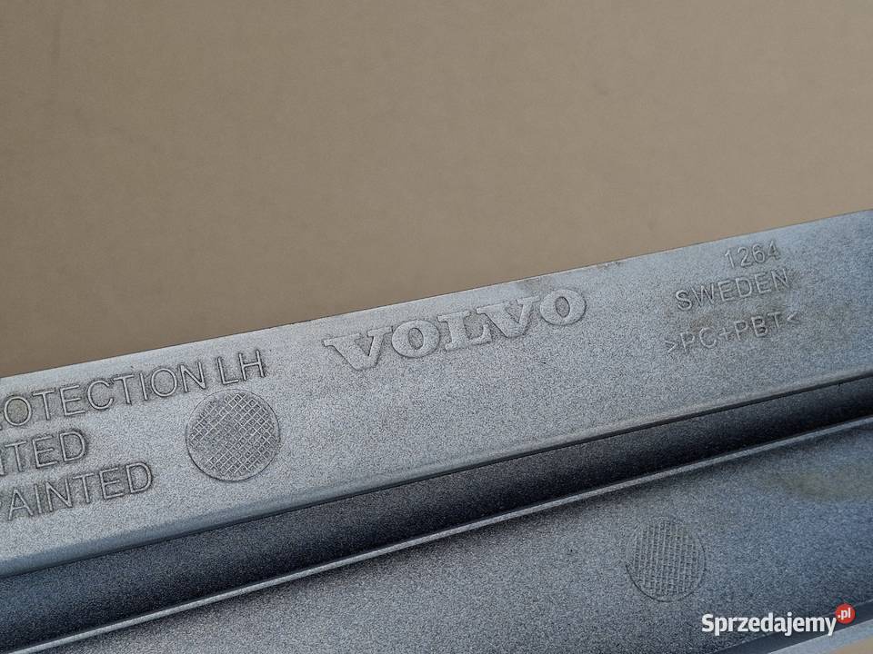 VOLVO FH4 OKULAR REFLEKTORA LEWY OBUDOWA LAMPY lubuskie Bieleń sprzedam