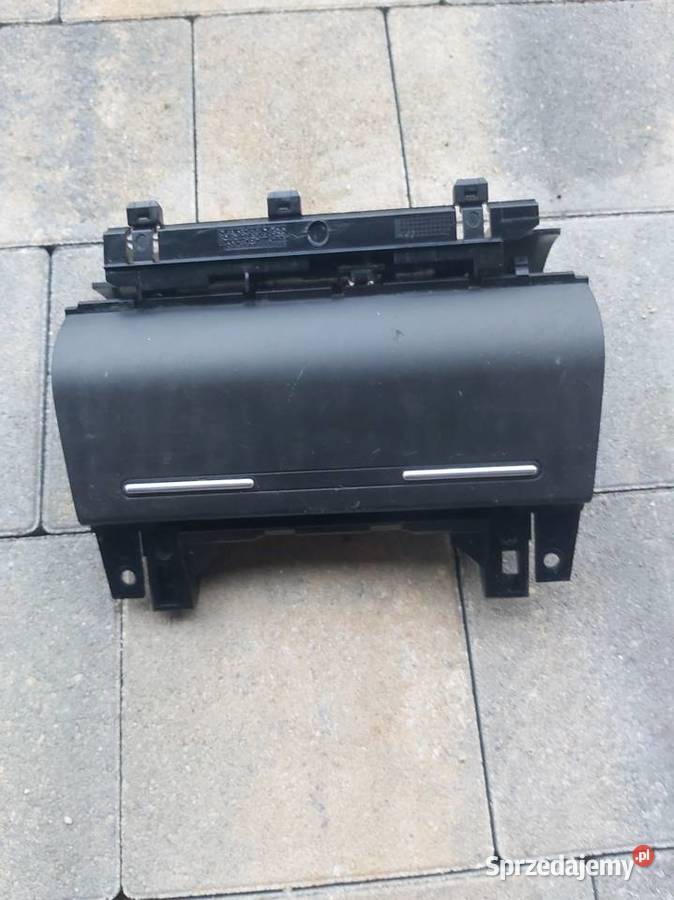 Audi A4 B6 Popielniczka 8E0857951H małopolskie Wielkie Drogi