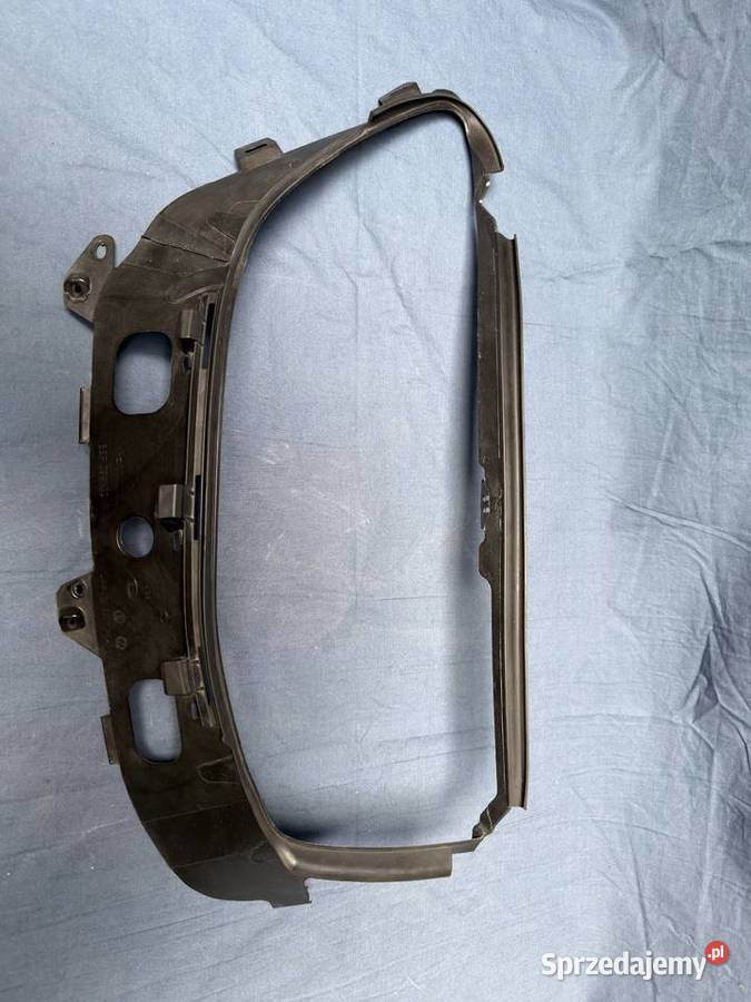 LAMPA PRZEDNIA LEWA MB A2539066403 Września sprzedam