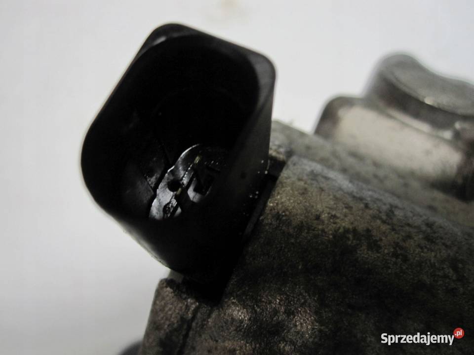 Audi A4 20 TFSI 07r 200 BWE SEU14C 8E0260805BS Kompresory klimatyzacji