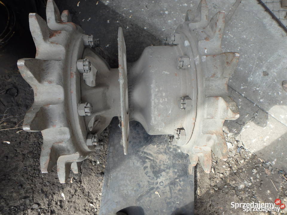 Koło zębate do gąsienicy 6134422 Części maszyn i innych pojazdów