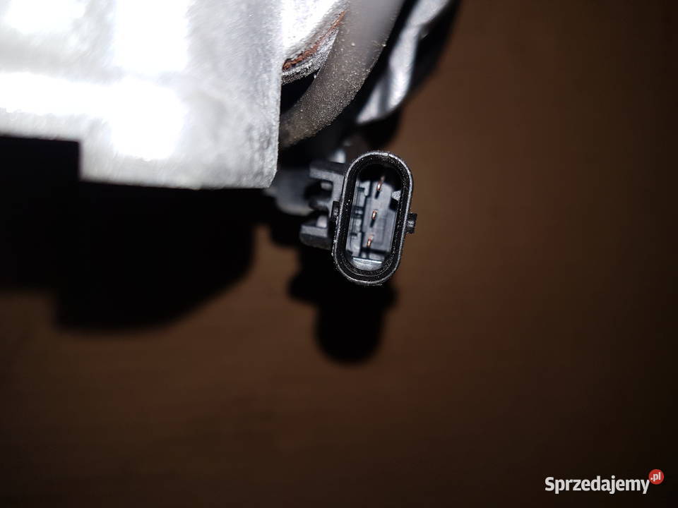 BMW 1 120 F20 f21 LIFT kompresor sprężarka