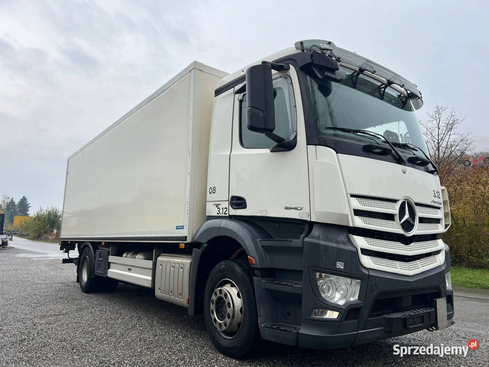 Chlodnia Mercedes nie Warszawa