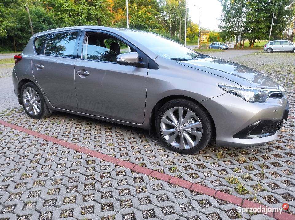 Toyota AurisLiftEuro6Salon Polska Rok produkcji 2015 sprzedam