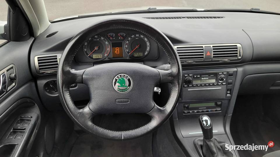 Skoda Superb 28 V6 manual zabdany poduszka powietrzna