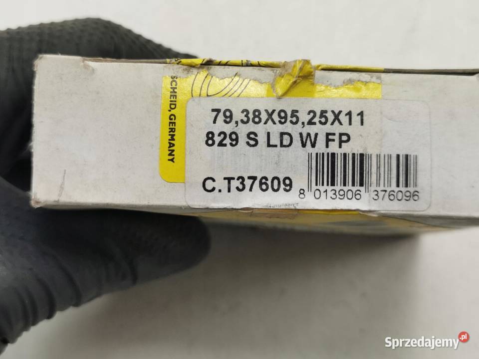 USZCZELNIACZ WAŁU KORBOWEGO FORD FIESTA IV 2002