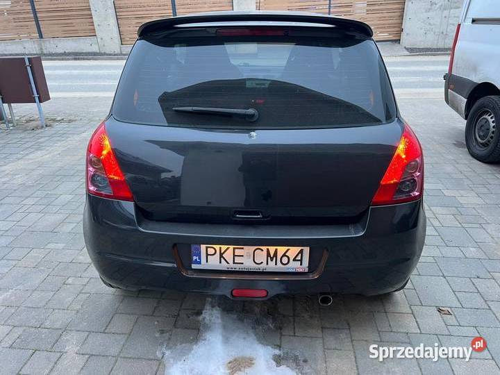 Suzuki Swift 13 L benzyna 2010 elektryczne lusterka Swift Kępno sprzedam