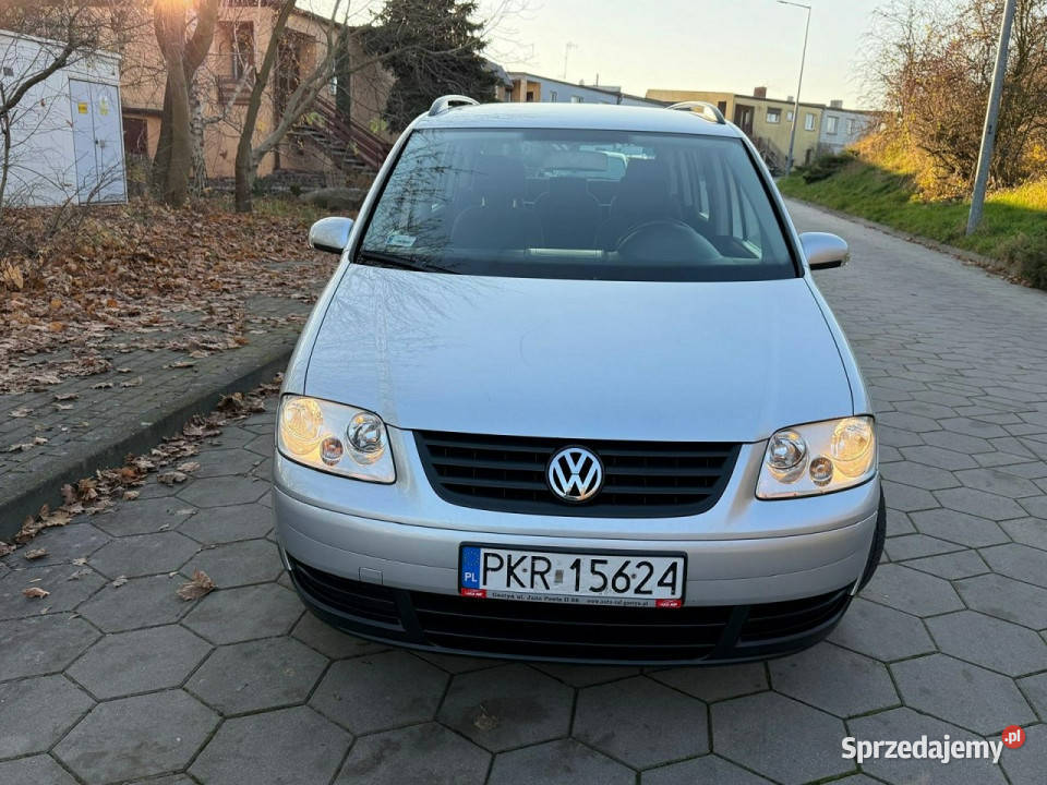 Volkswagen Touran Volkswagen Touran 16 Benzyna Rok produkcji 2006 Gostyń