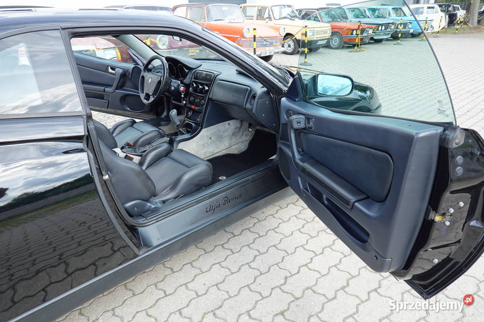 Alfa Romeo GTV 20 150 klasyczne włoskie coupe