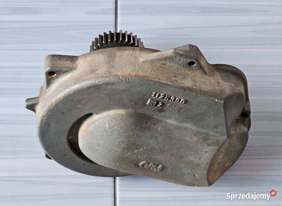 Pompa wody wodna do silnika LIEBHERR D934 D936 sprzedam