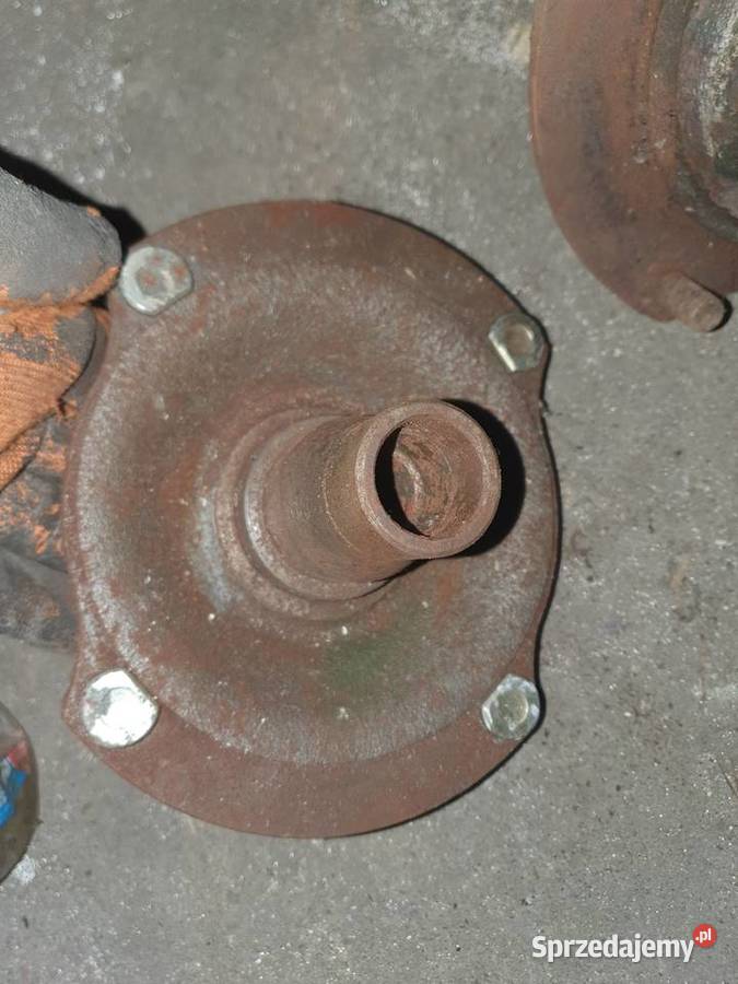 Wartburg 2 Piasty kół ze szpilkami tarcza oś sprzedam