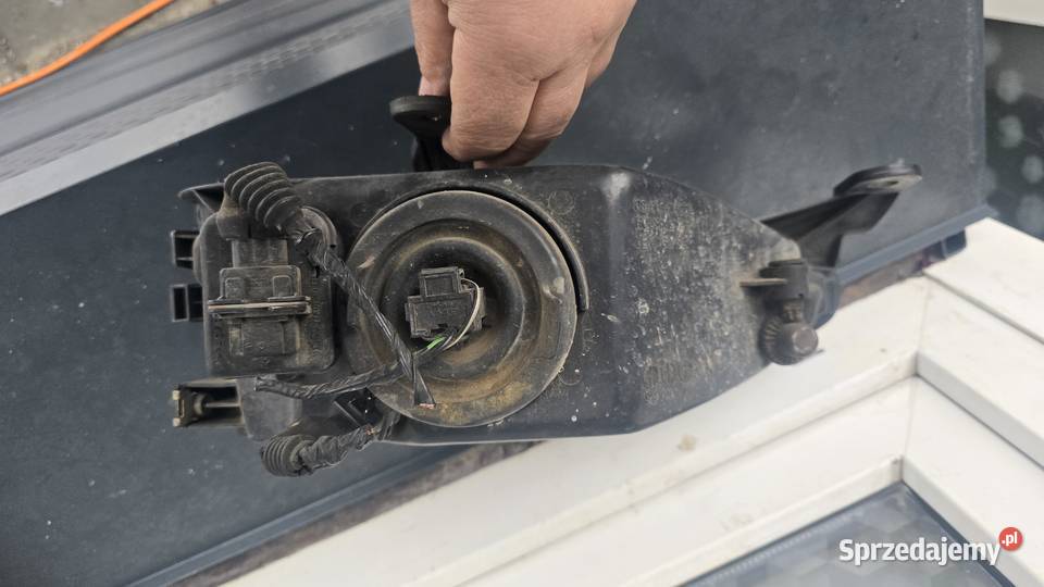 Lampa lewy przód fiat sienna 1998 osobowe Sosnowiec