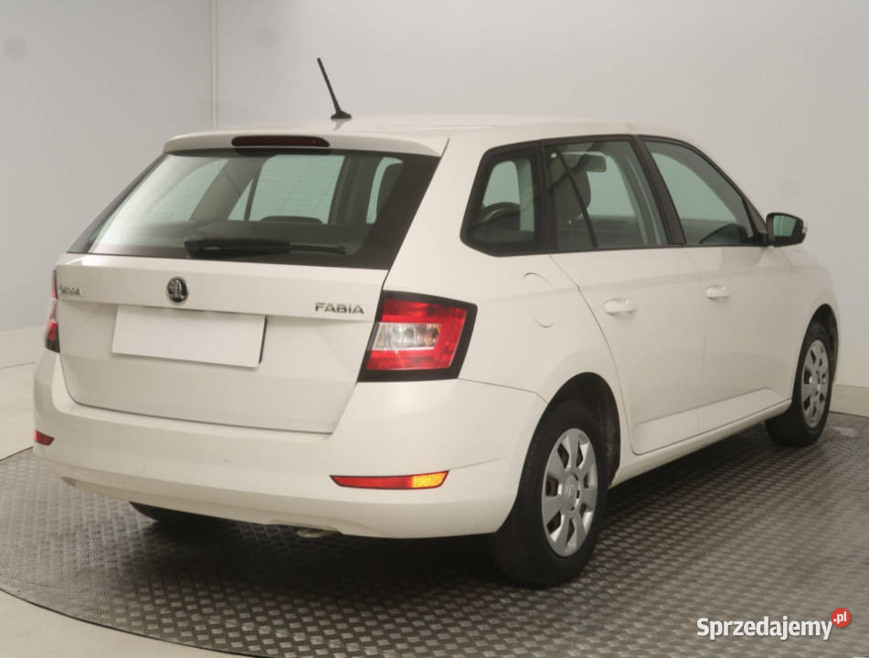 Skoda Fabia 10 TSI Bielany Wrocławskie