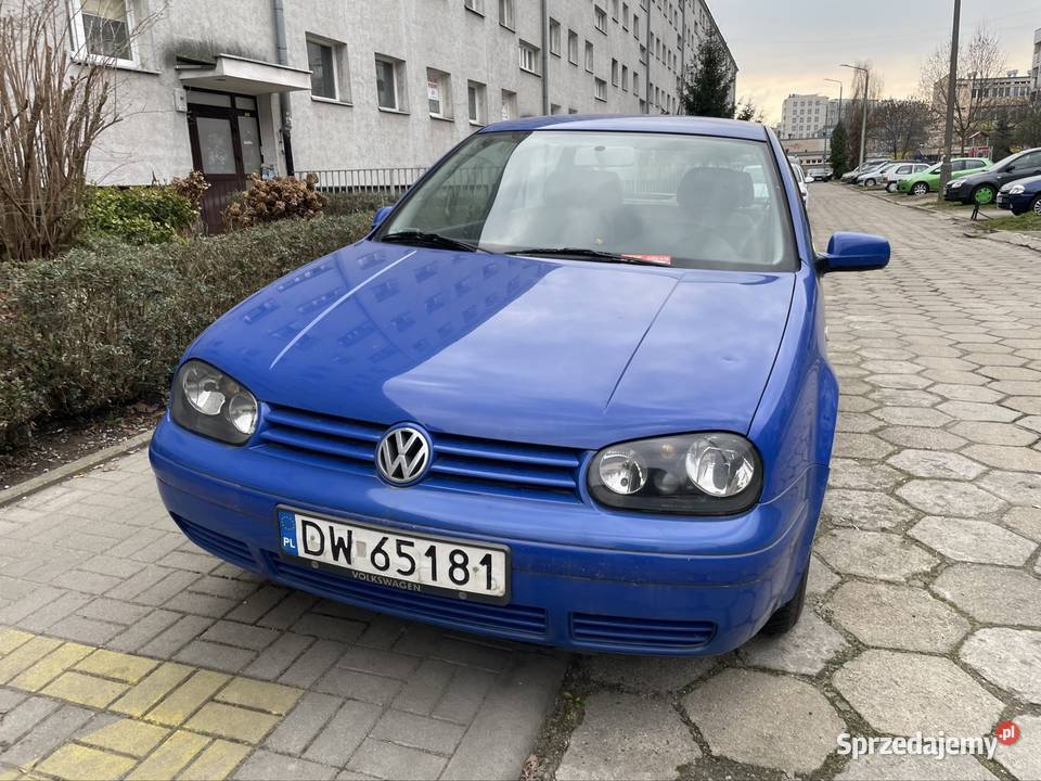 Golf 4 2001r 16 benzyna 176 przebiegu Golf Wrocław
