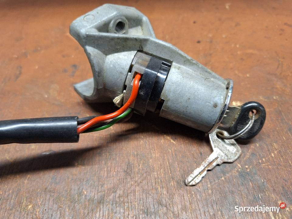 Stacyjka fiat 125p Strzyżów