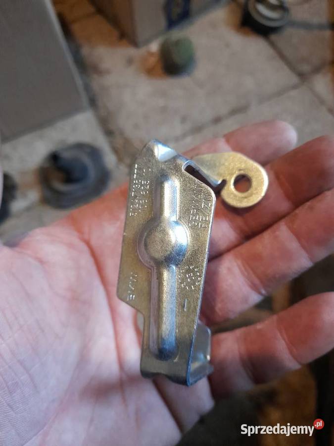 BMW Z4 el montażowe kołki prowadnice itp osobowe Białystok