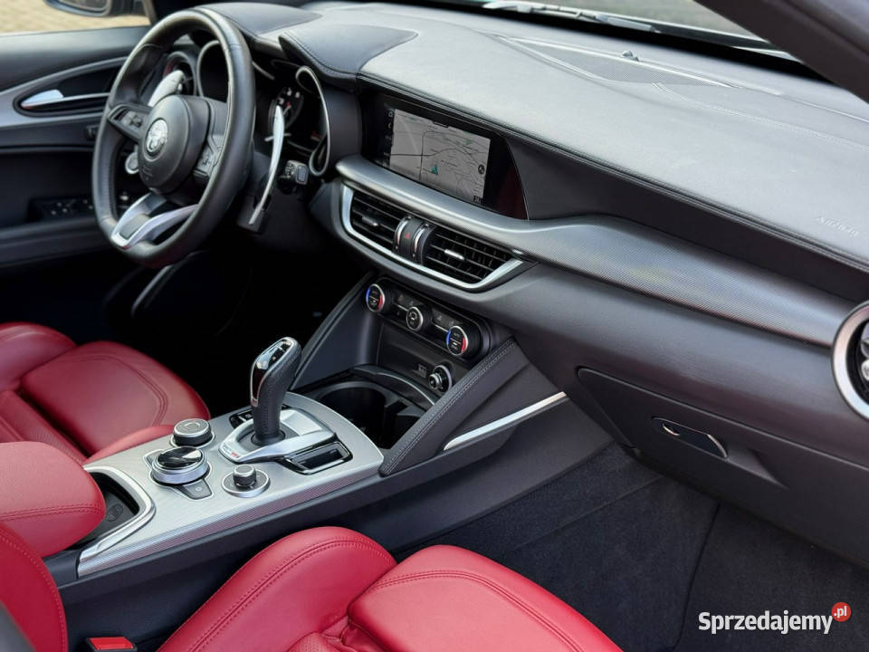Alfa Romeo Stelvio Q4 Super 280 Harman Kardon podgrzewane fotele