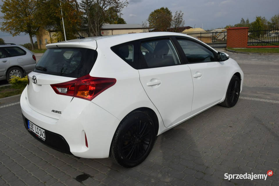 Toyota Auris 13B Klima 2015r Oryginał Lakier 2 169000km Majdan Sieniawski