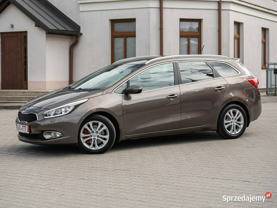 Kia Ceed 16CRDi 128 Navi Kamera Xenon Opłacona Zwoleń