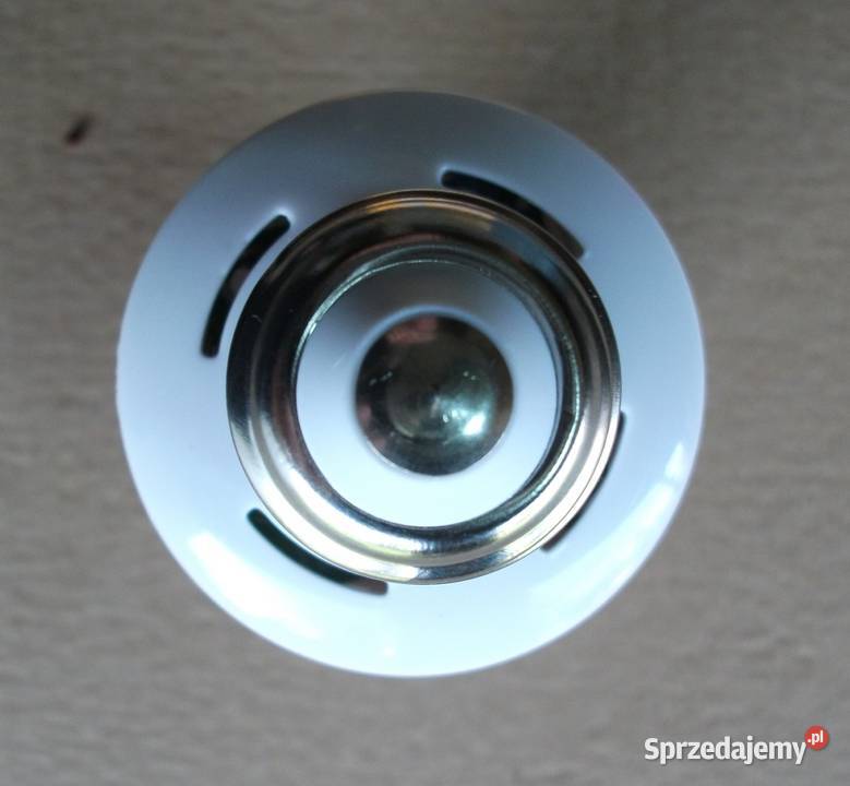 Konwerter żarówki z czujnikiem ruchu PIR i