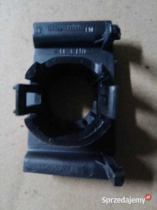 Audi A4 B8 uchwyt PDC w grill 8K0919268A osobowe Łuków