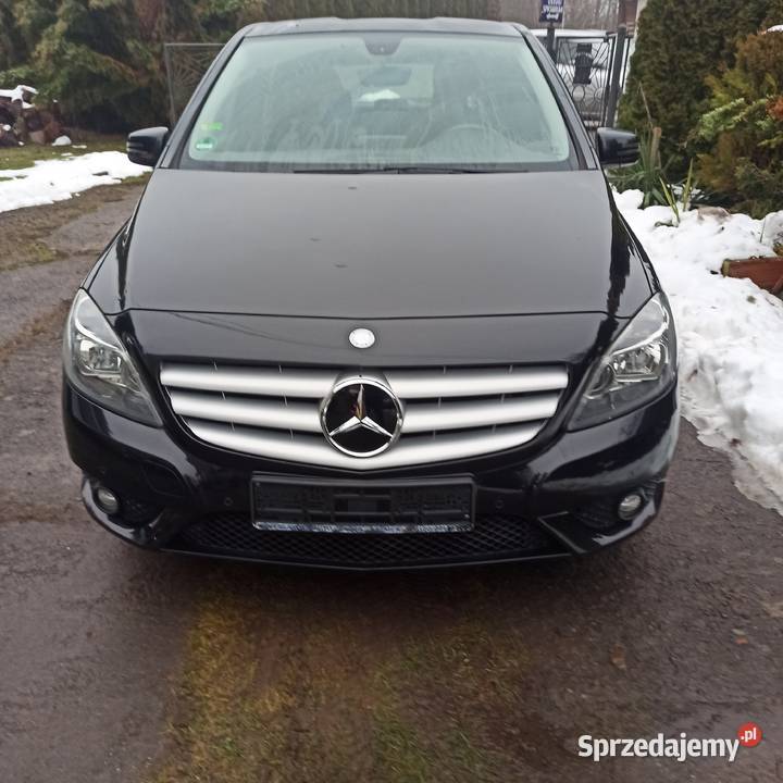 Mercedes B180 W246 16 benzyna 122 światła przeciwmgielne Jasło sprzedam