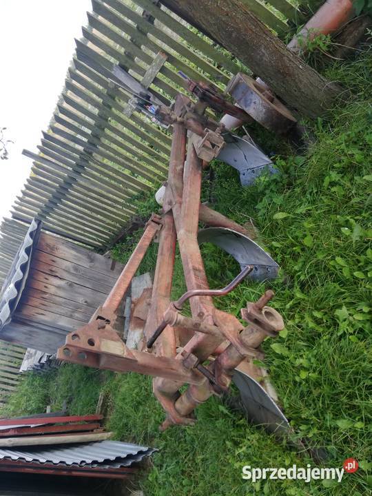 Pług 3skibowy w oryginale odkładnie półśrubowe Pługi Maszyny uprawowe Maziarze Stare