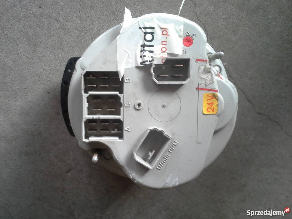 TACHOGRAF TACHOMETER MERCEDES MAN IVECO 24V SCAN Częstochowa
