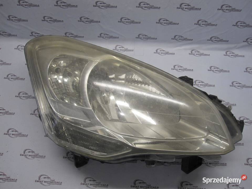 CITROEN BERLINGO II 11r lampa prawy przód