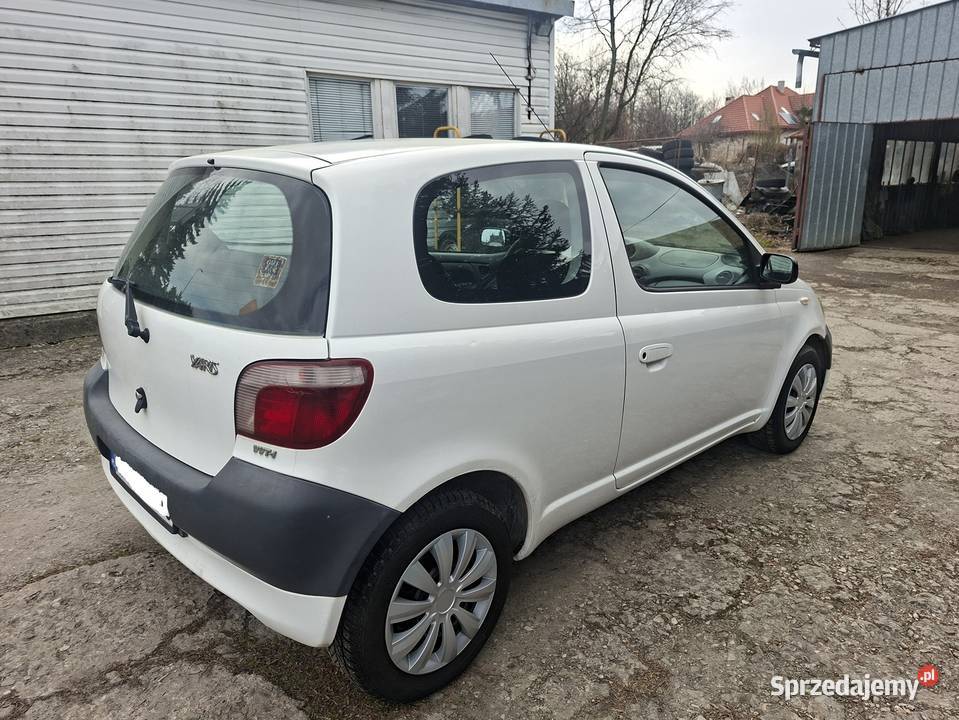 Toyota Yaris BEZ KOROZJI zarejestrowany benzyna podkarpackie Przemyśl