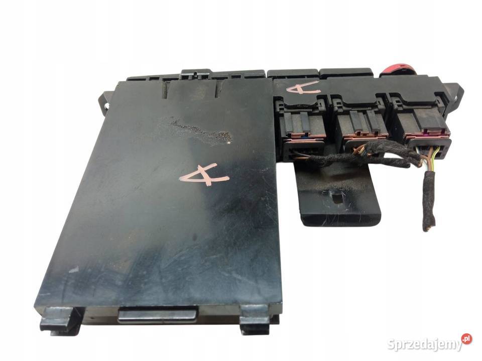 UCHWYT NA KUBEK PRZEŁĄCZNIK 6L1858815 Seat Ibiza